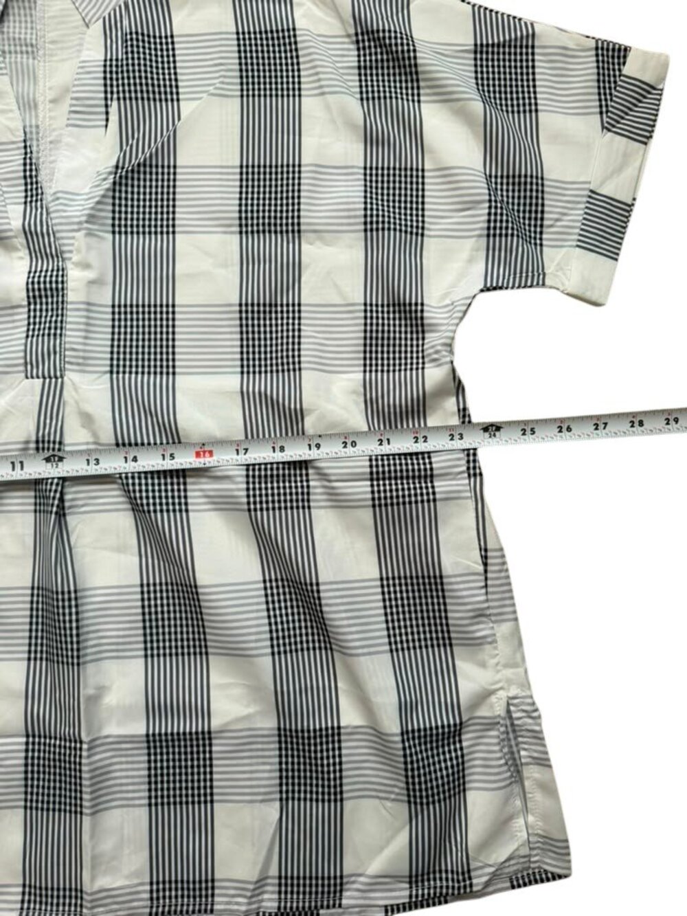 Alishebuy Women L Plaid Check Blouse Split V Neck Short Sleeve NWT. - Picture 4 of 7